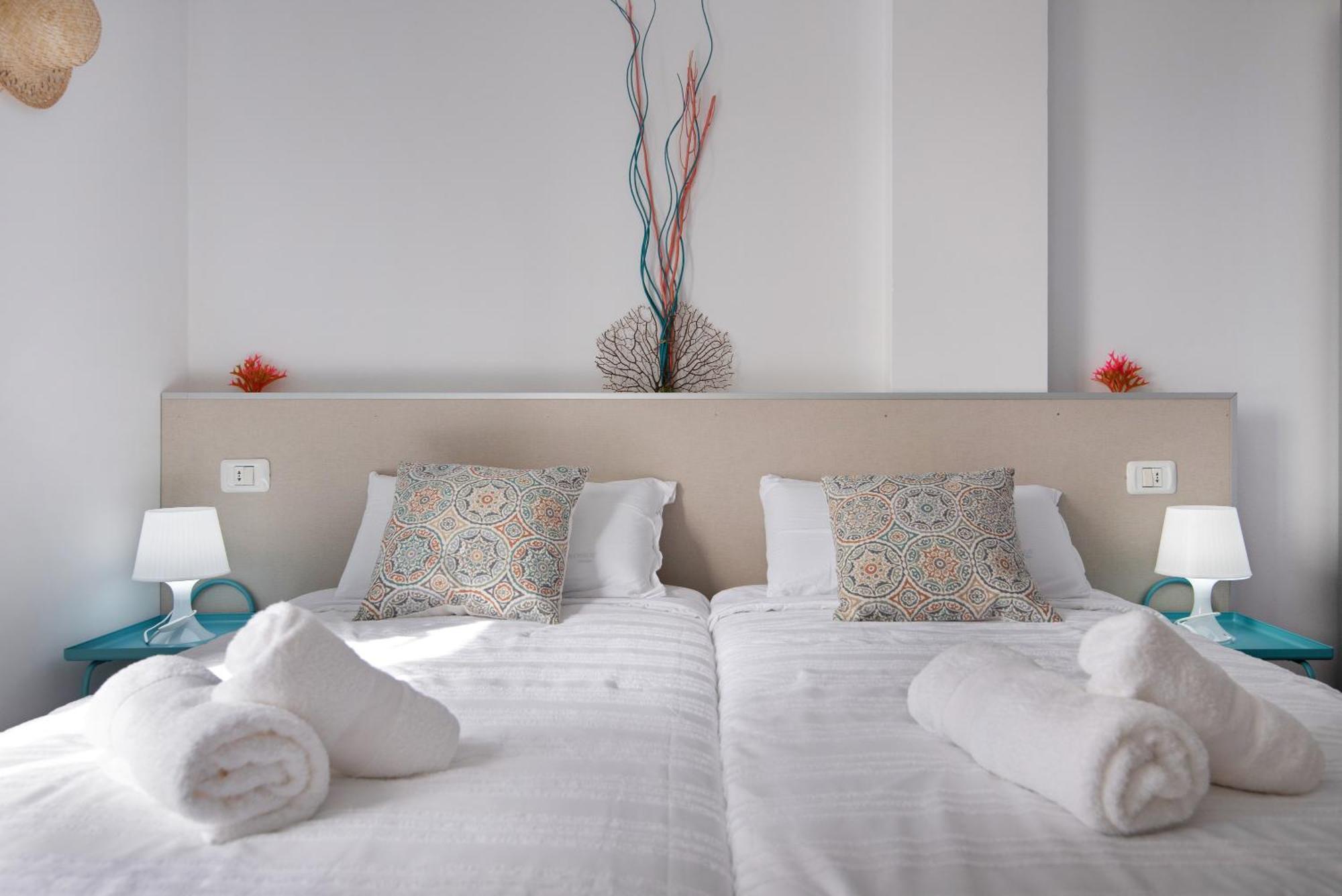 Ap Jarea Playa Sardina Apartman Kültér fotó